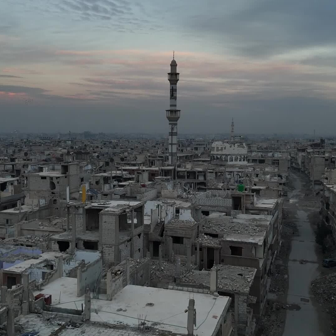 After al-Assad’s Ouster, Many Syrians Struggle With Returning Home